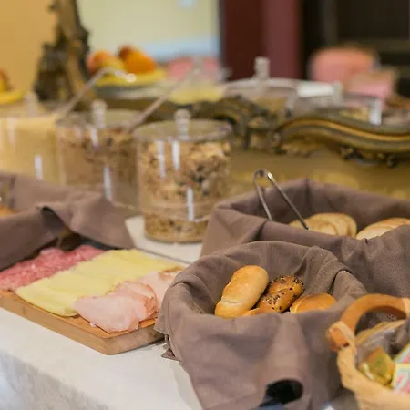 ホテル I Portici - Residenza D'epoca 4*