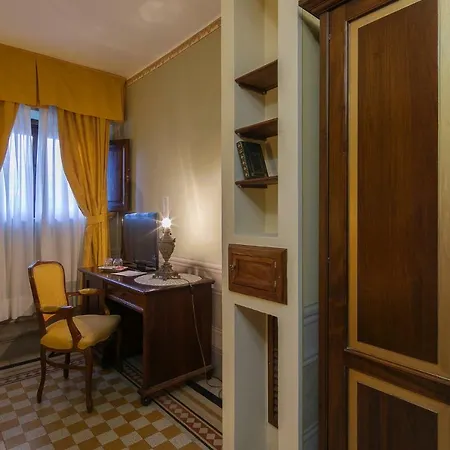 I Portici - Residenza D'epoca アレッツォ